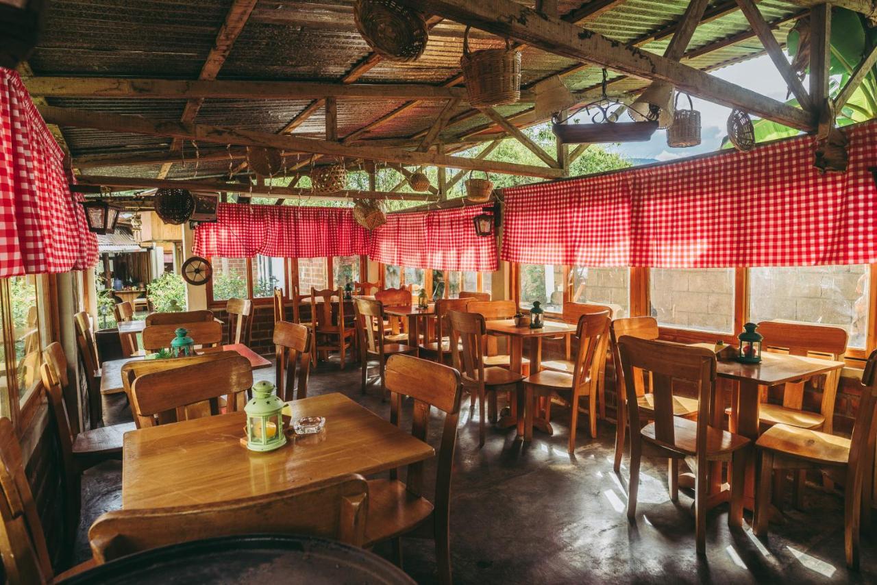 Posada Edelweiss Oxapampa Exterior photo